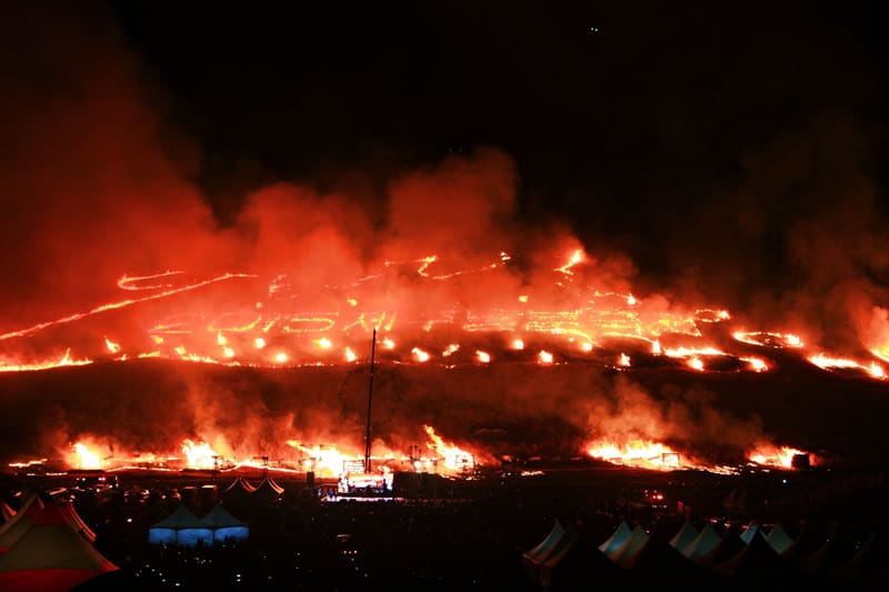 Saebyeol Oreum ablaze during the fire-setting at the 2015 Jeju Fire Festival