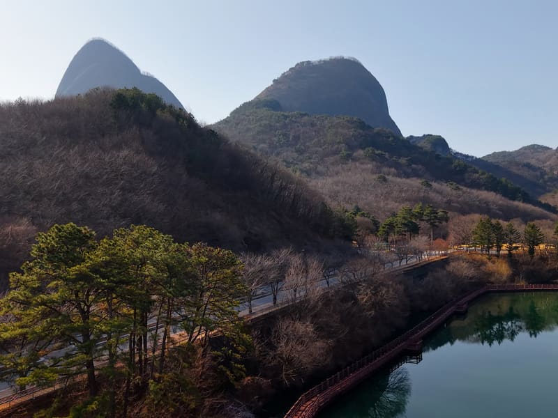 The twin peaks of Maisan, Jinan's best-known landmark (not the festival venue)